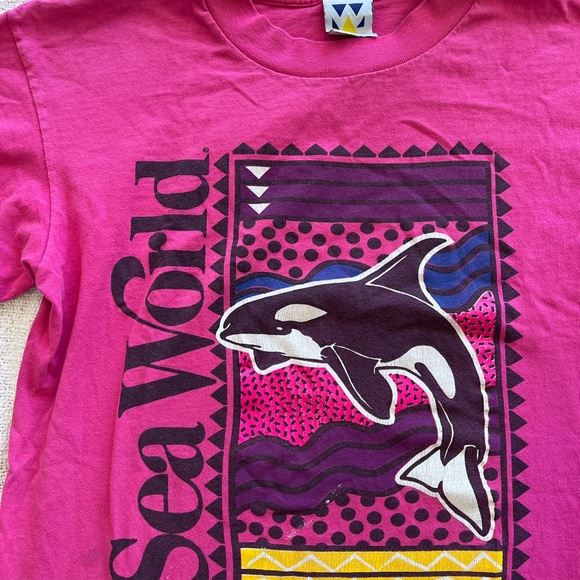 Vintage Sea World Orca Graphic Tee Shirt - Picture 2 of 3